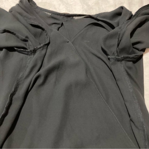 Veronica M V Neck Black Blouse with Elongated Shirt Tail - Picture 7 of 8